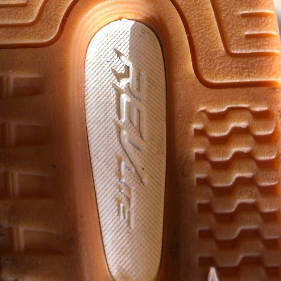 SALE! Make OFFER! Men’s - New Balance REV LITE training shoe- NWOT. - Picture 4 of 6